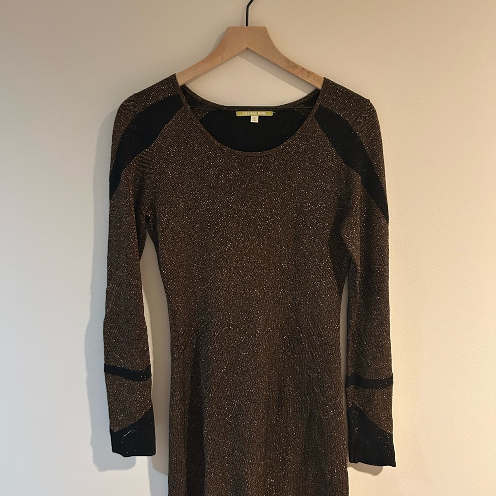 Elegant Black and Gold Women's Dress Gianni Bini